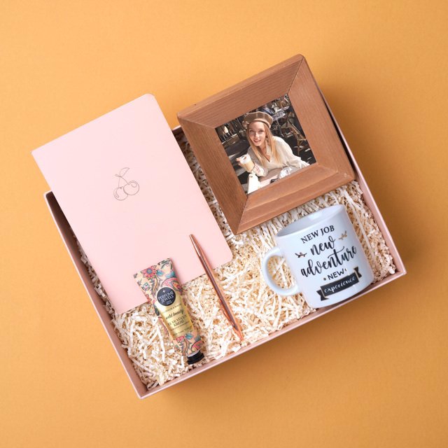 Kadına Yeni İş Hediye Kutusu | Tekyerde