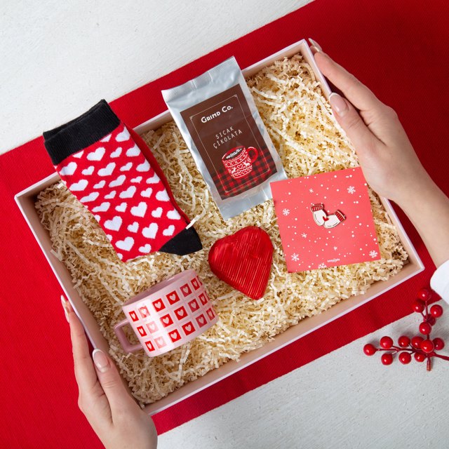 Sevgiliye Yılbaşı Hediye Kutusu | Tekyerde