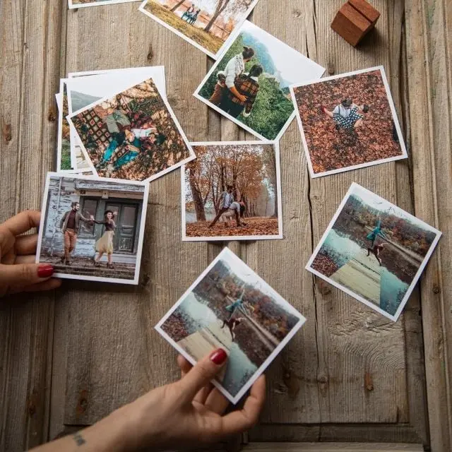 Kare Fotoğraf Baskı - 10 Adet, 10x10cm Parlak Baskı|Tekyerde Kare Fotoğraf Baskı - 10 Adet, 10x10cm Parlak Baskı|Tekyerde