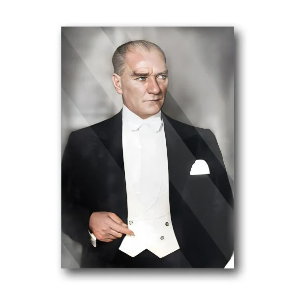 ''Mustafa Kemal Atatürk'' Tablo