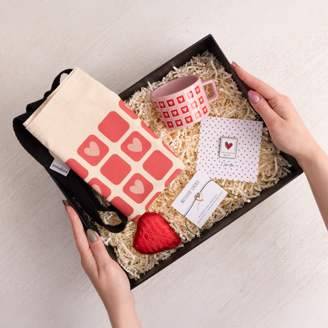 Pembe Kalp Hediye Kutusu | Tekyerde